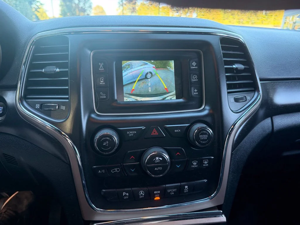 Used 2017 Billet Silver Metallic Jeep Laredo image 19