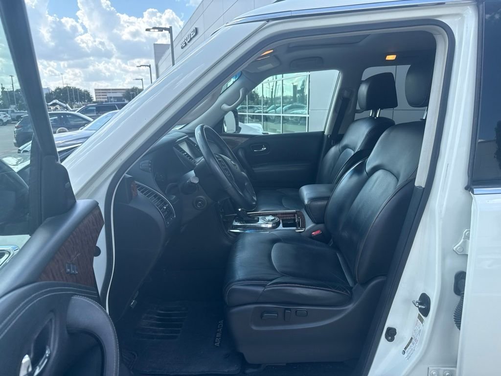 Used 2017 Pearl White Nissan Platinum image 2