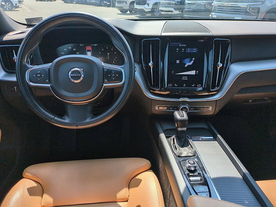 Used 2019 -SELECT- Volvo Momentum image 30