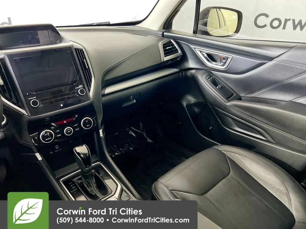 Used 2020 Ice Silver Metallic Subaru Limited image 29