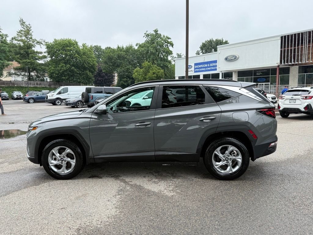 Used 2024 Gray Hyundai SEL image 5