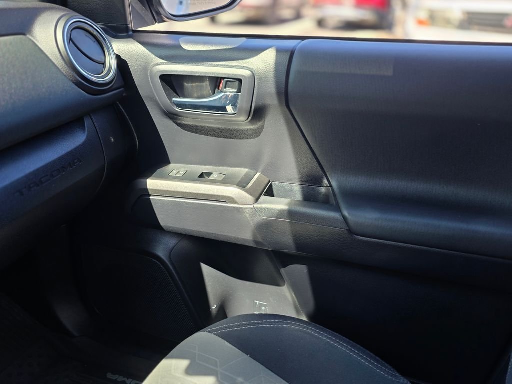 2020 Toyota Tacoma TRD Sport - Photo 28