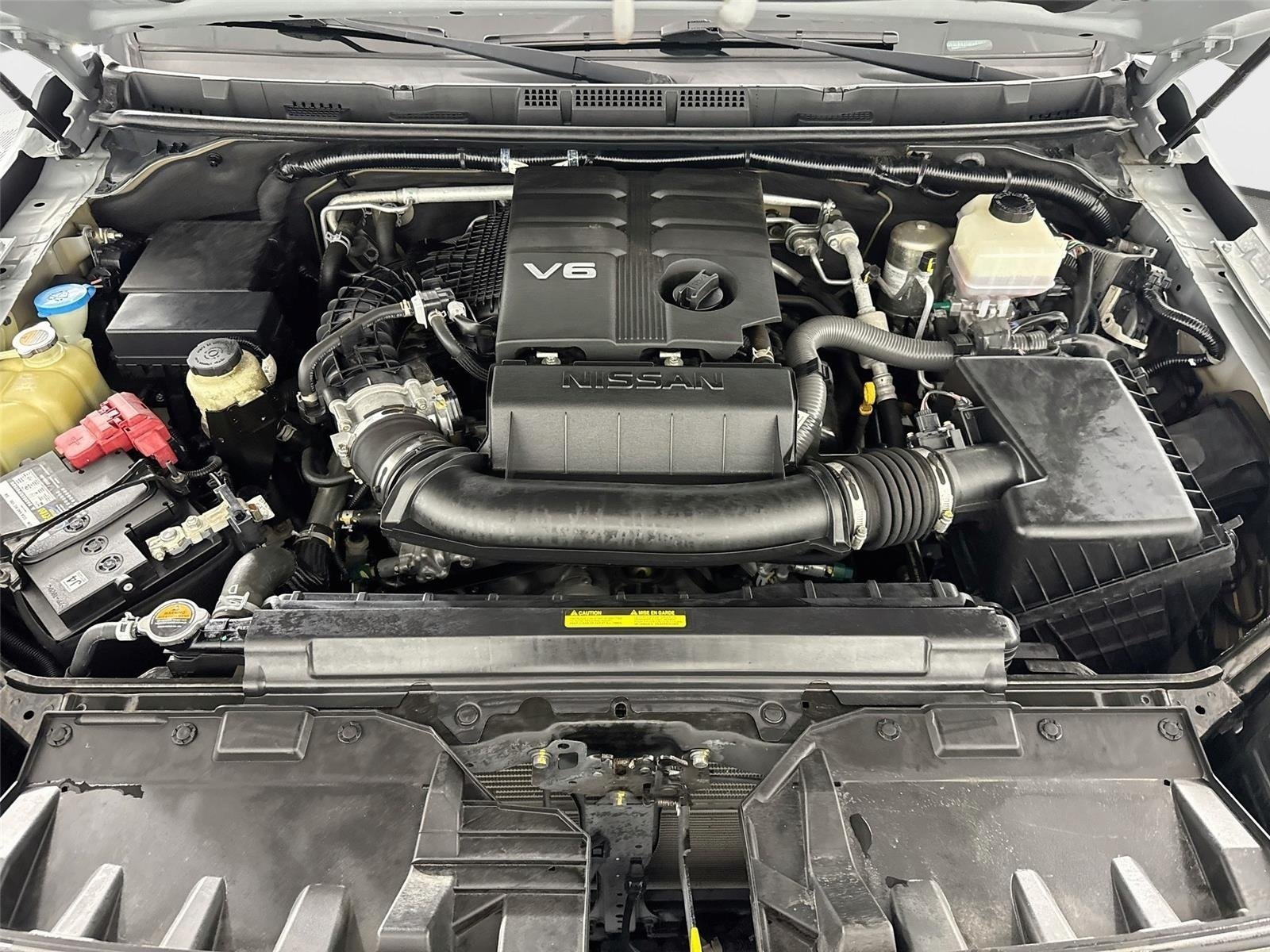 Used 2022 Boulder Grey Pearl Nissan PRO-4X image 31