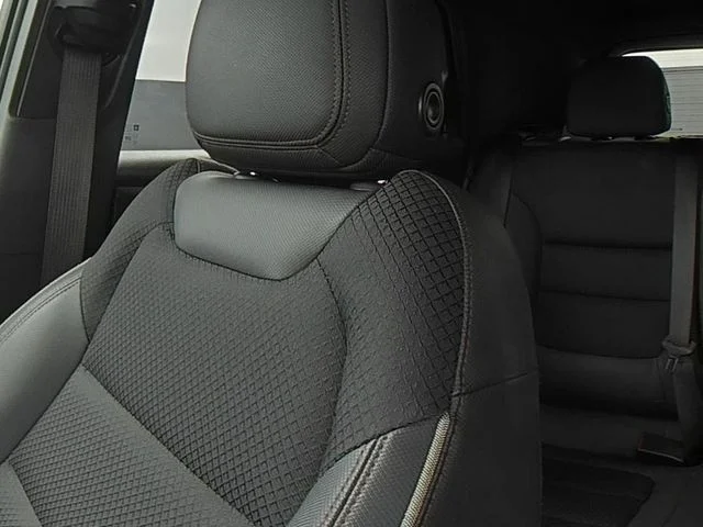 Used 2022 Black Chevrolet RS image 39