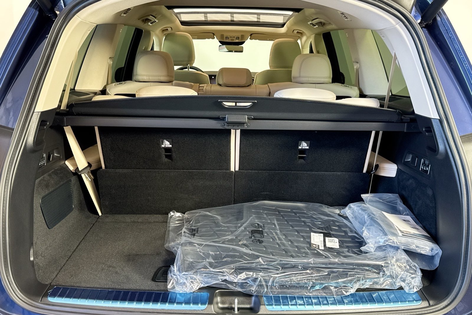 New 2026 Twilight Blue Metallic Mercedes-Benz GLS 450 image 24