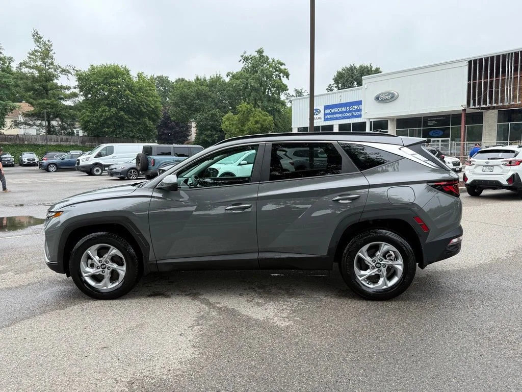 Used 2024 Gray Hyundai SEL image 5