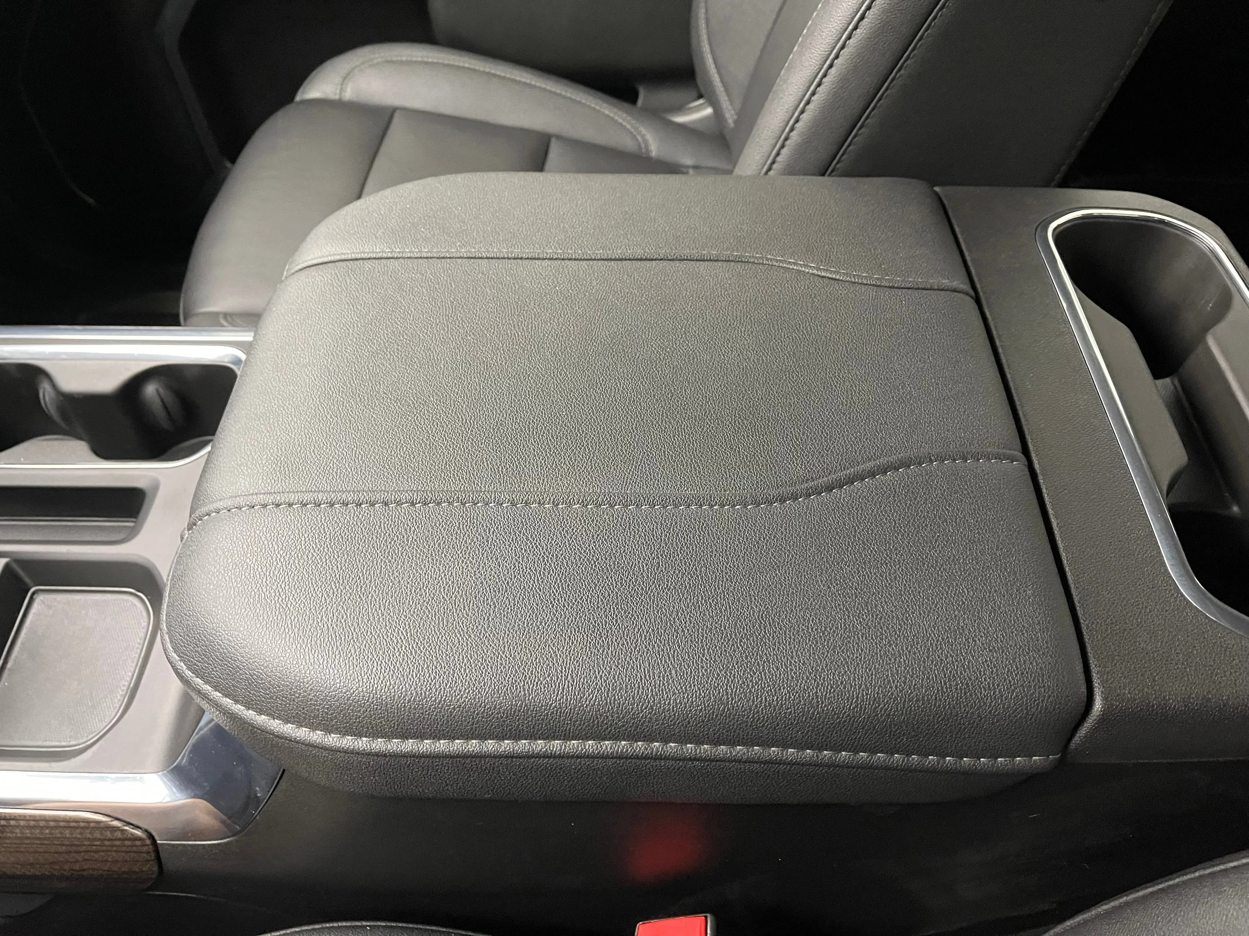 Used 2024 Summit White Chevrolet RST image 28