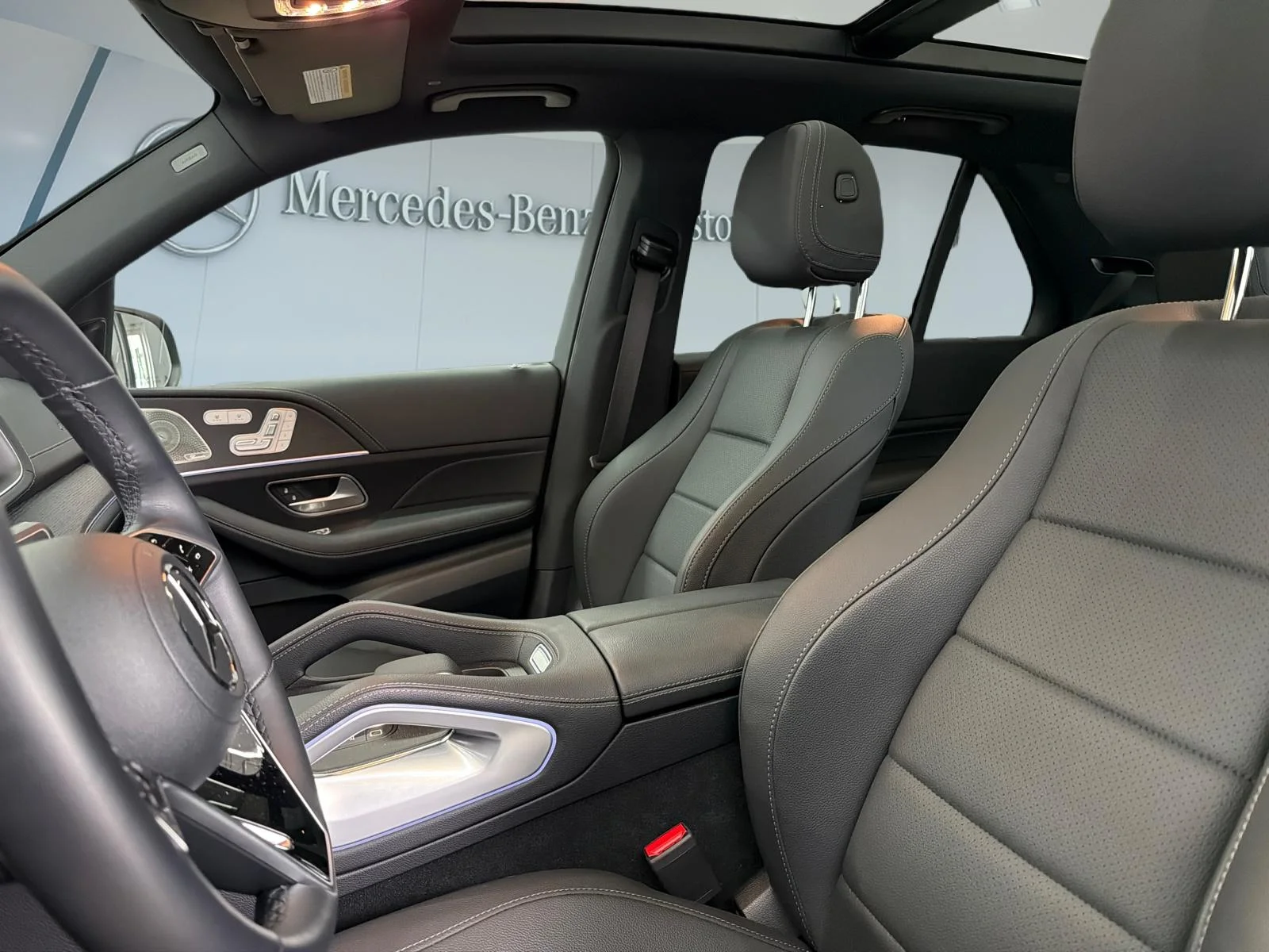 Used 2025 Black Mercedes-Benz Gle 350 4matic Suv image 13