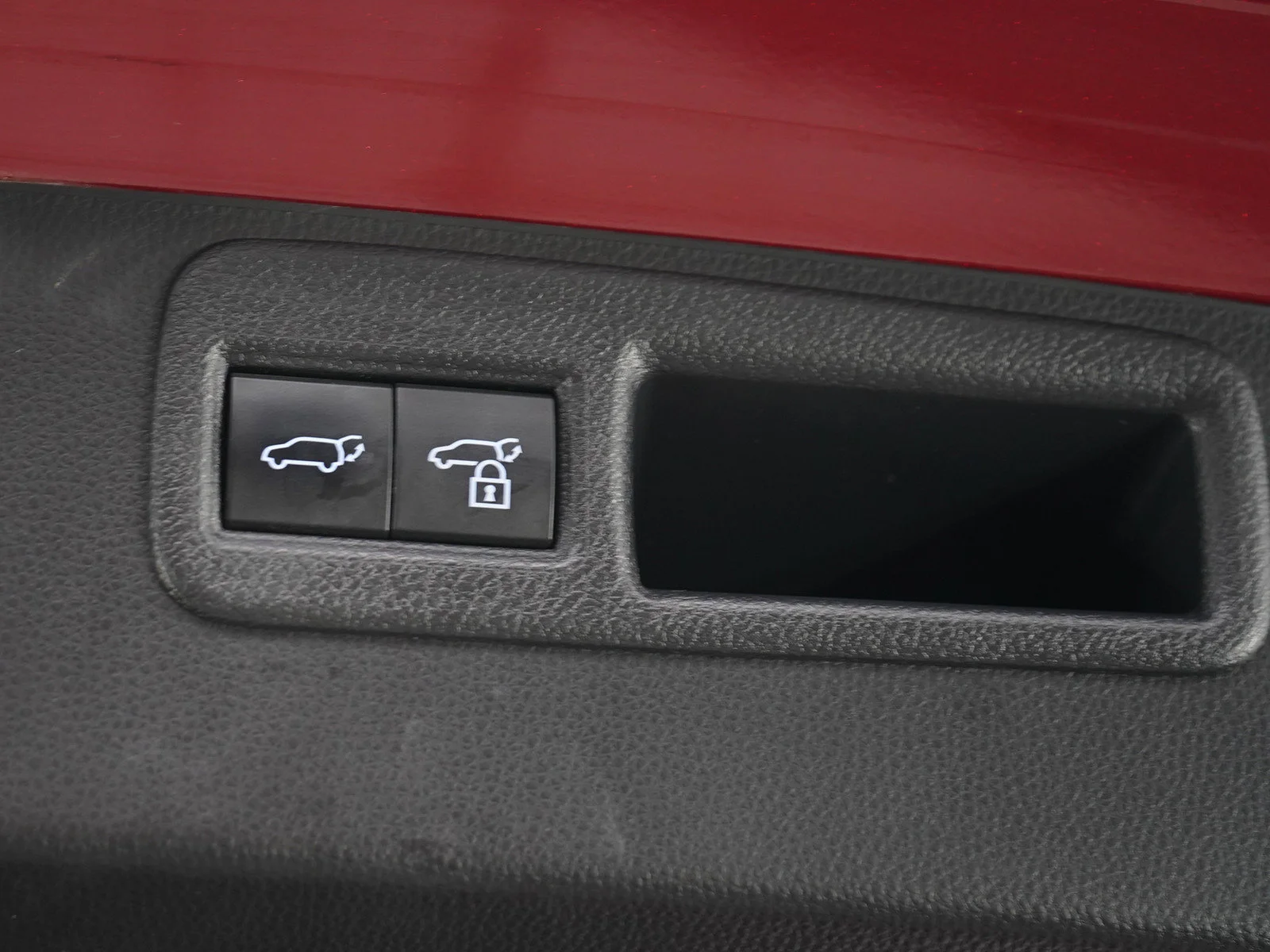 Used 2021 Pearl Toyota Limited image 12