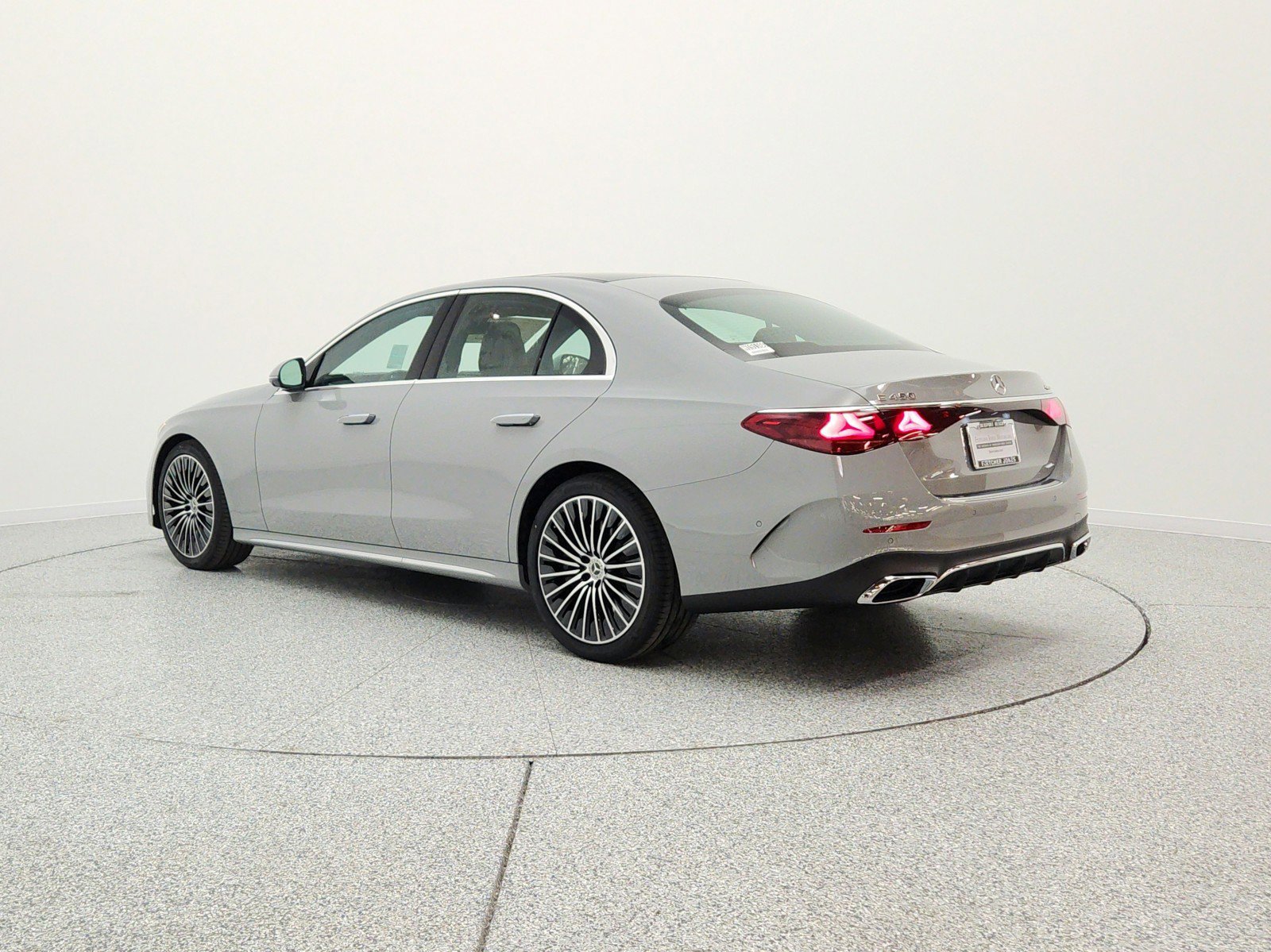 New 2026 MANUFAKTUR Alpine Grey Mercedes-Benz E 450 4MATIC® Sedan image 36