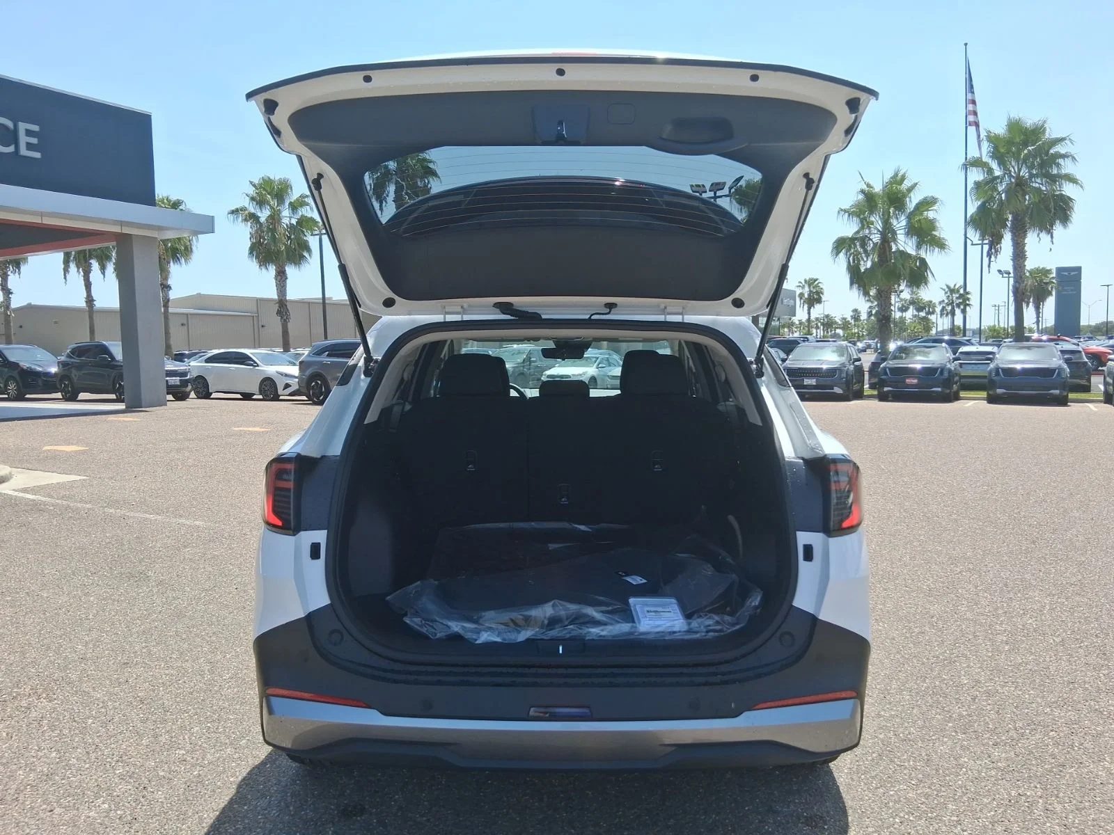 New 2026 White Kia LX image 6