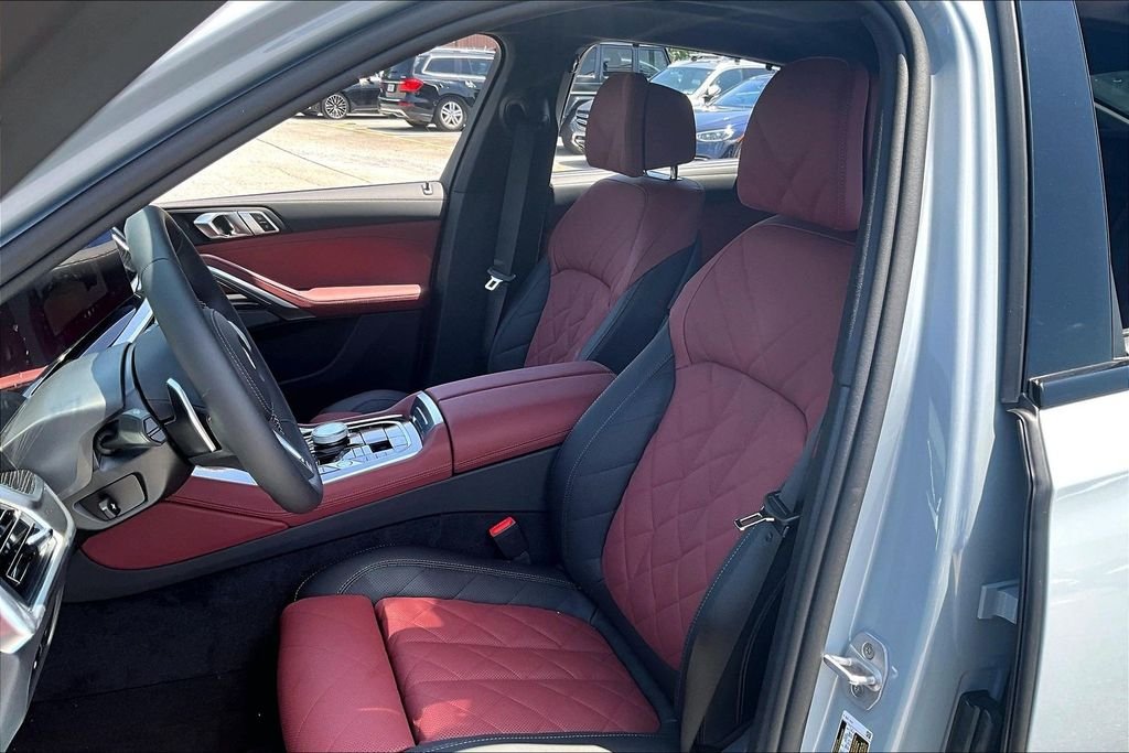 New 2027 Gray BMW M60i image 8