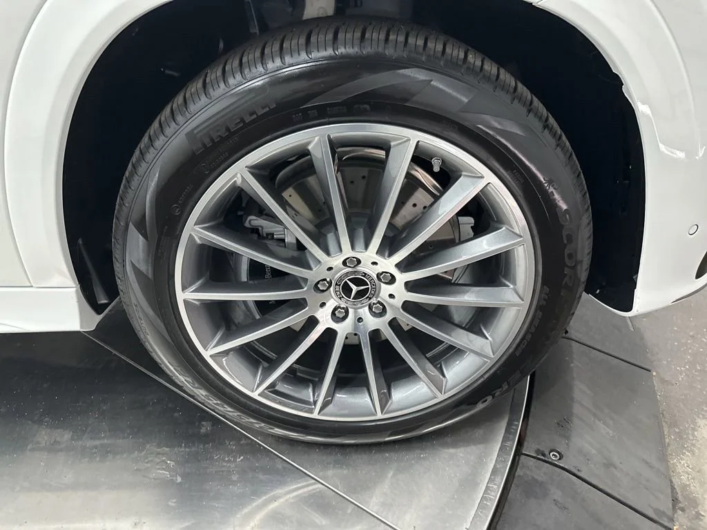 New 2026 White Mercedes-Benz GLE 450 image 9