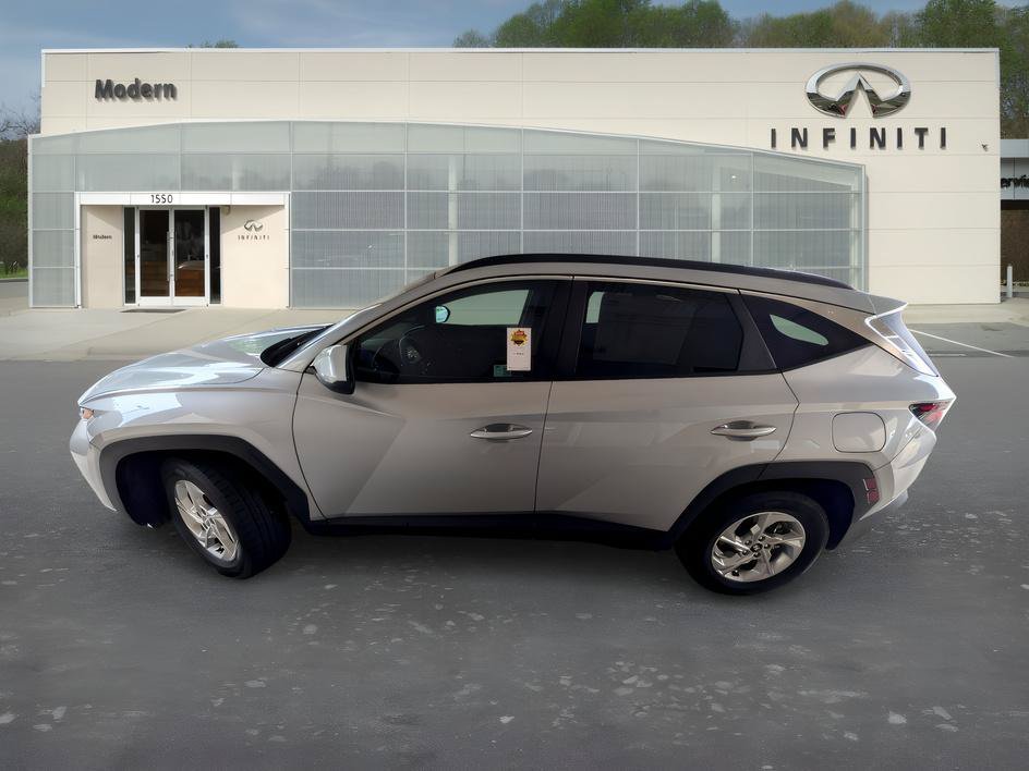 Used 2024 Shimmering Silver Hyundai SEL image 6