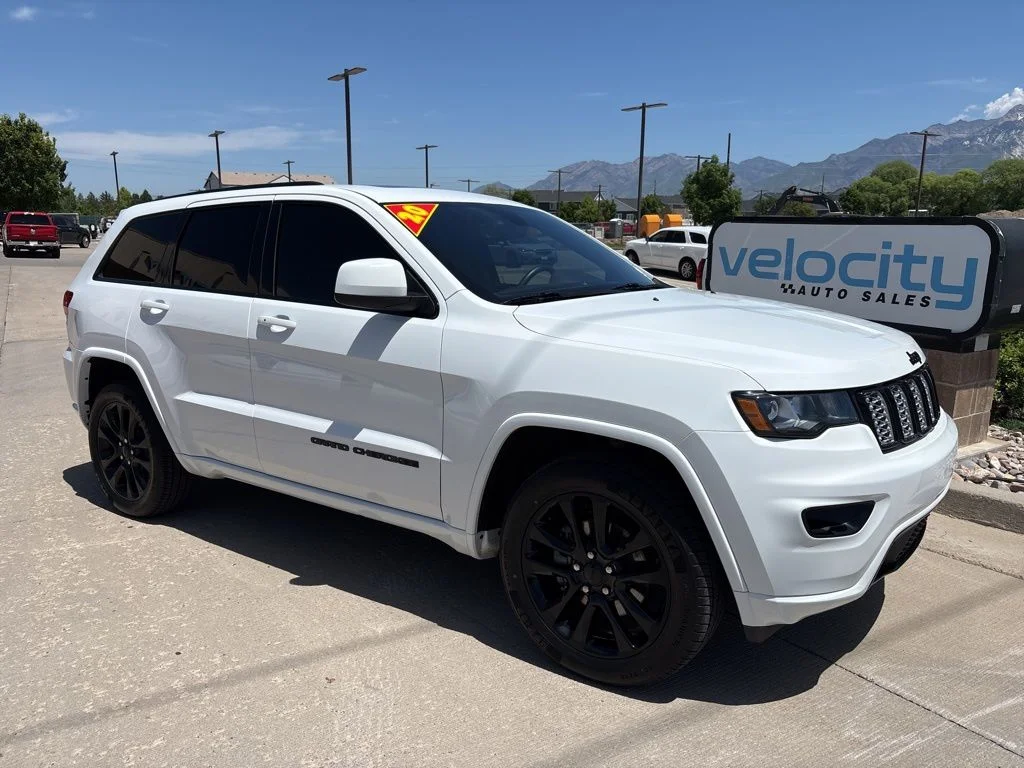 2020 Jeep Grand Cherokee Altitude 4WD's photo