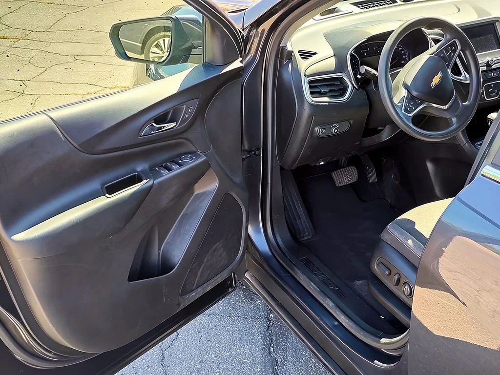 2022 Chevrolet Equinox LT - Photo 11