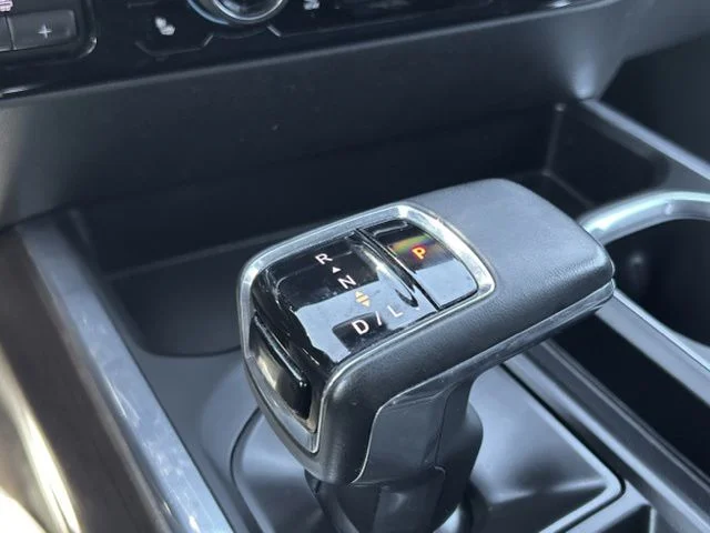 Used 2024 Red Chevrolet High Country image 46