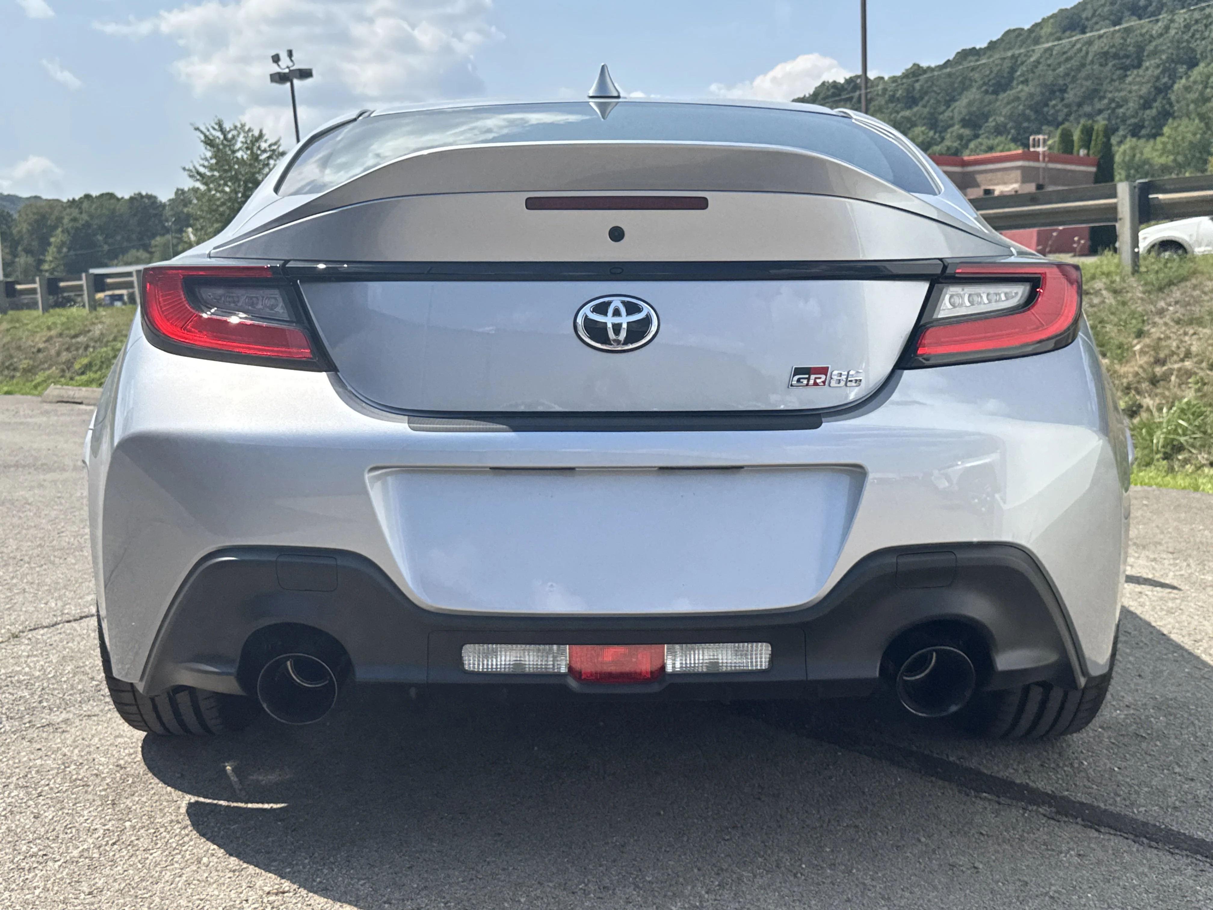 2025 Toyota GR86 Premium - Photo 11