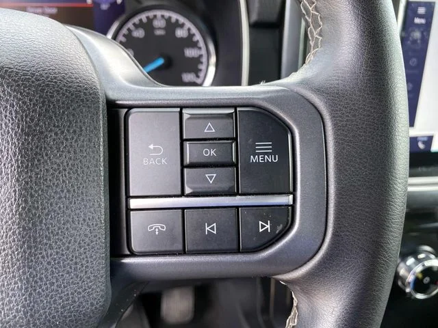 Used 2023 Avalanche Ford XLT image 19