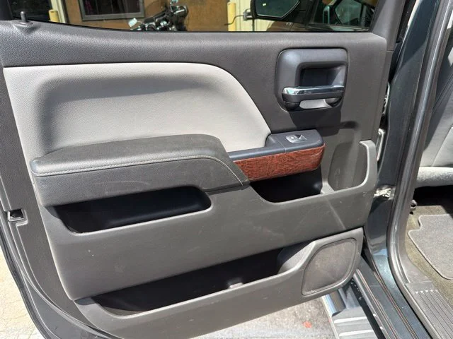 Used 2018 Gray GMC SLT image 13