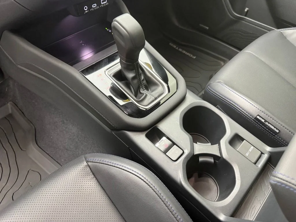 Used 2025 Black Subaru Limited image 27