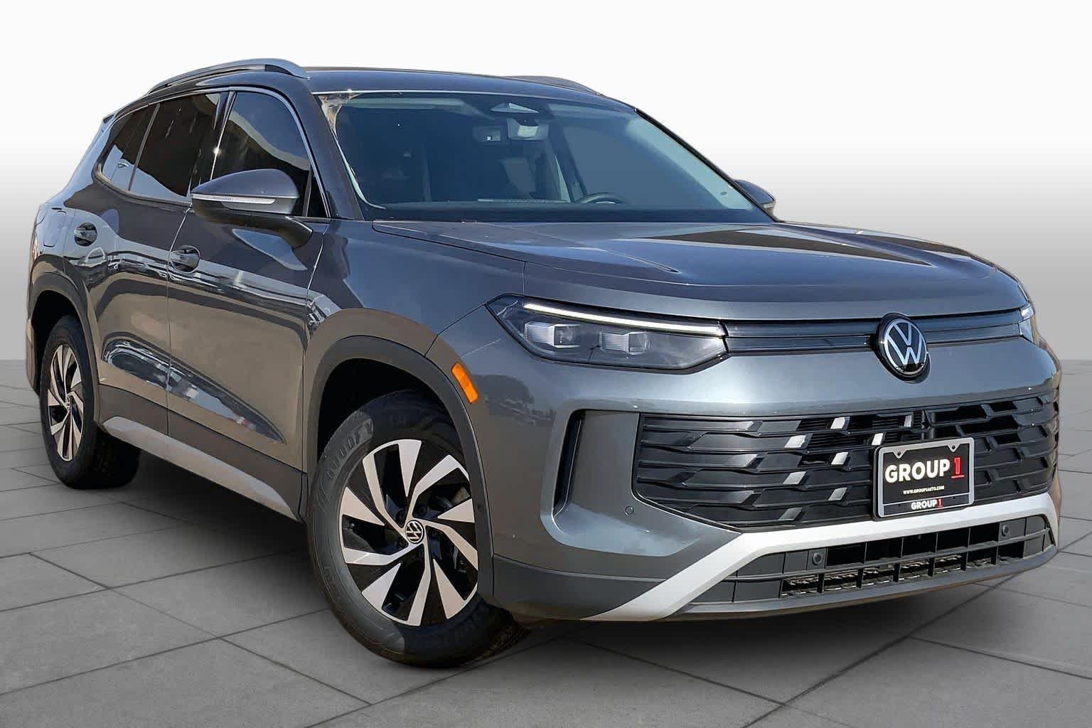 2026 Volkswagen Tiguan S - Photo 2