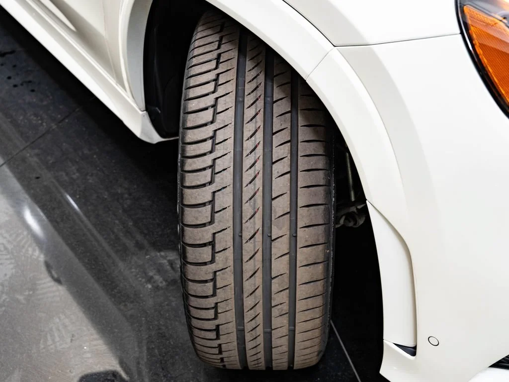Used 2023 Manufaktur Diamond White Metallic Mercedes-Benz GLS 450 image 52