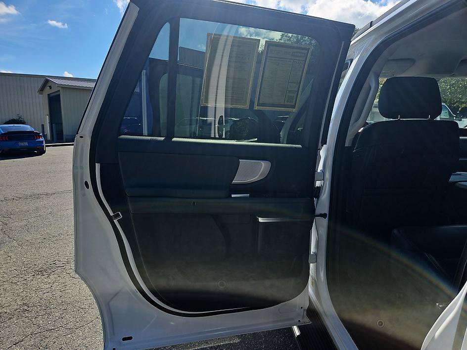 Used 2026 Oxford White Ford Active image 20