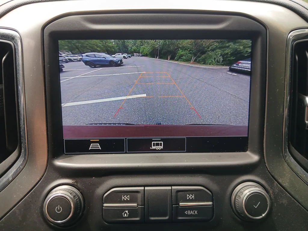 Used 2021 Red Chevrolet RST image 29