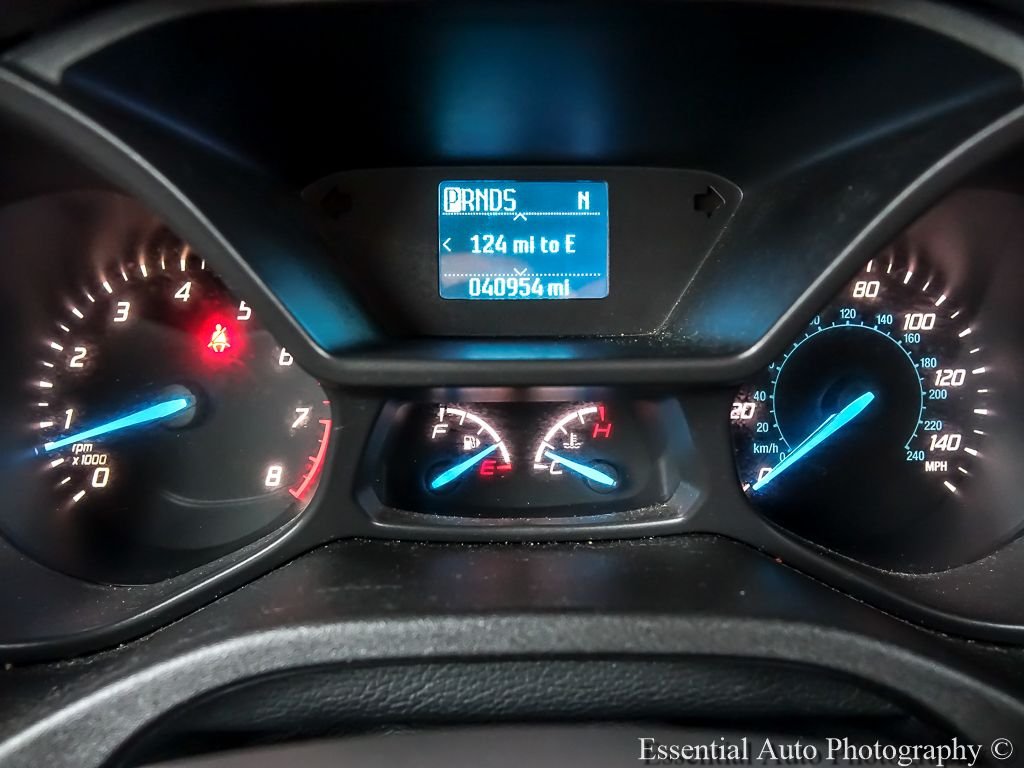 Used 2018 Dark Blue Ford XL image 14