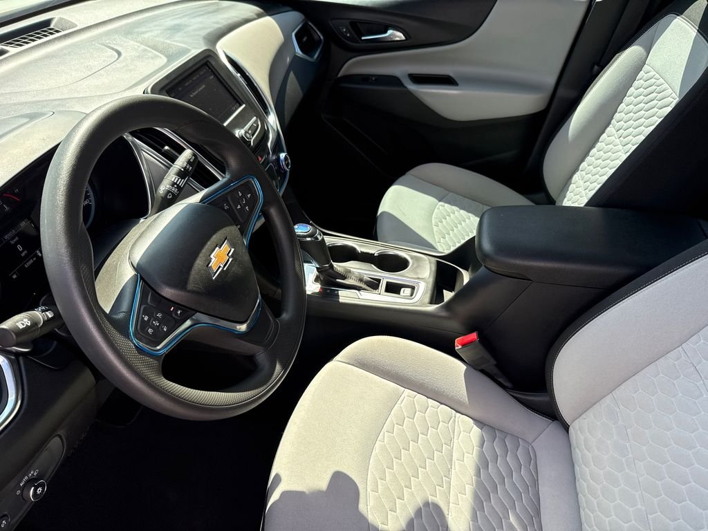 Used 2021 White Chevrolet LS image 18