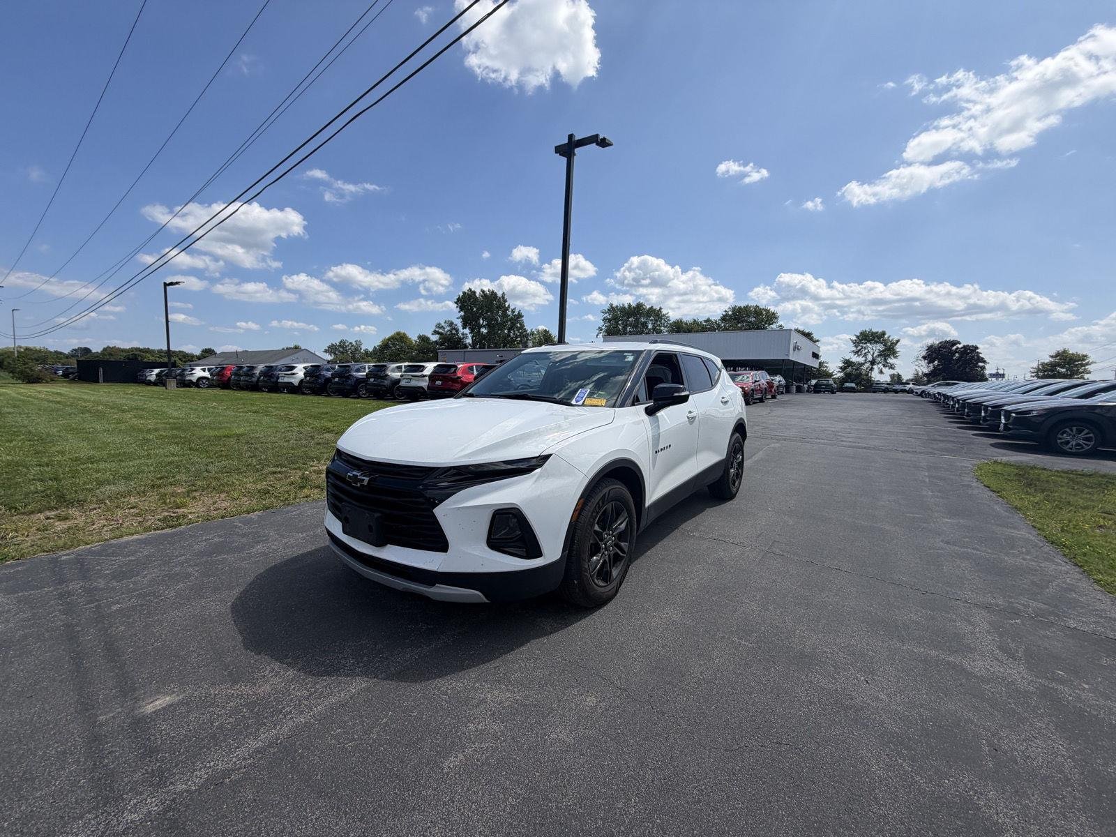 Used 2021 Summit White Chevrolet LT image 3