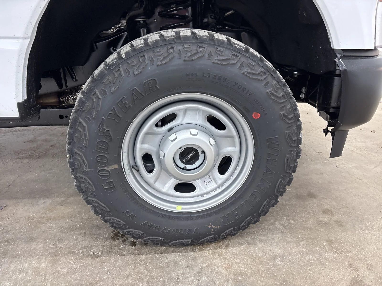 New 2026 Oxford White Ford F-350® XL image 26