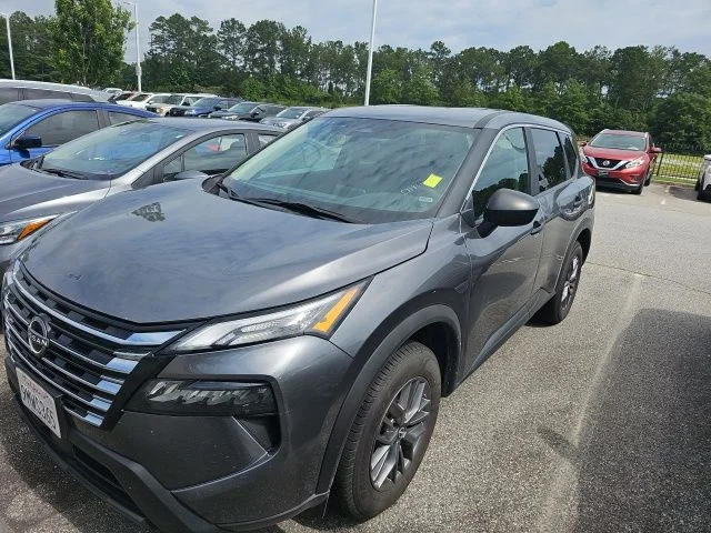 2024 Nissan Rogue S FWD's photo