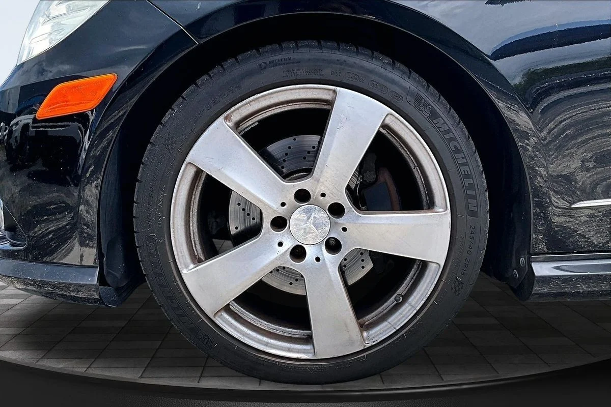 Used 2010 Black Mercedes-Benz  image 35