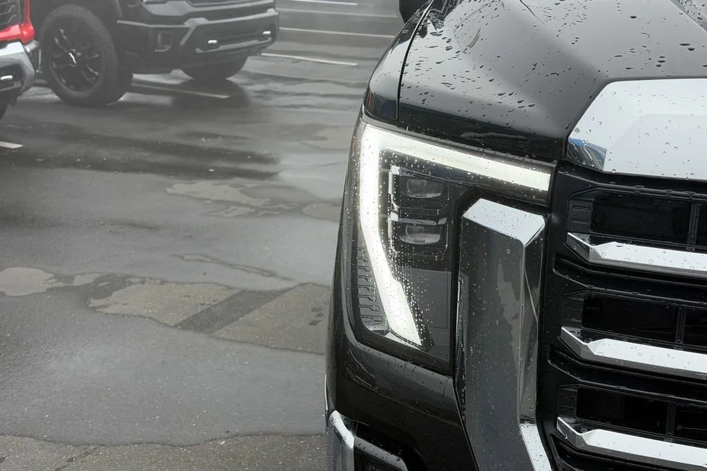 Used 2026 Onyx Black GMC SLT image 4