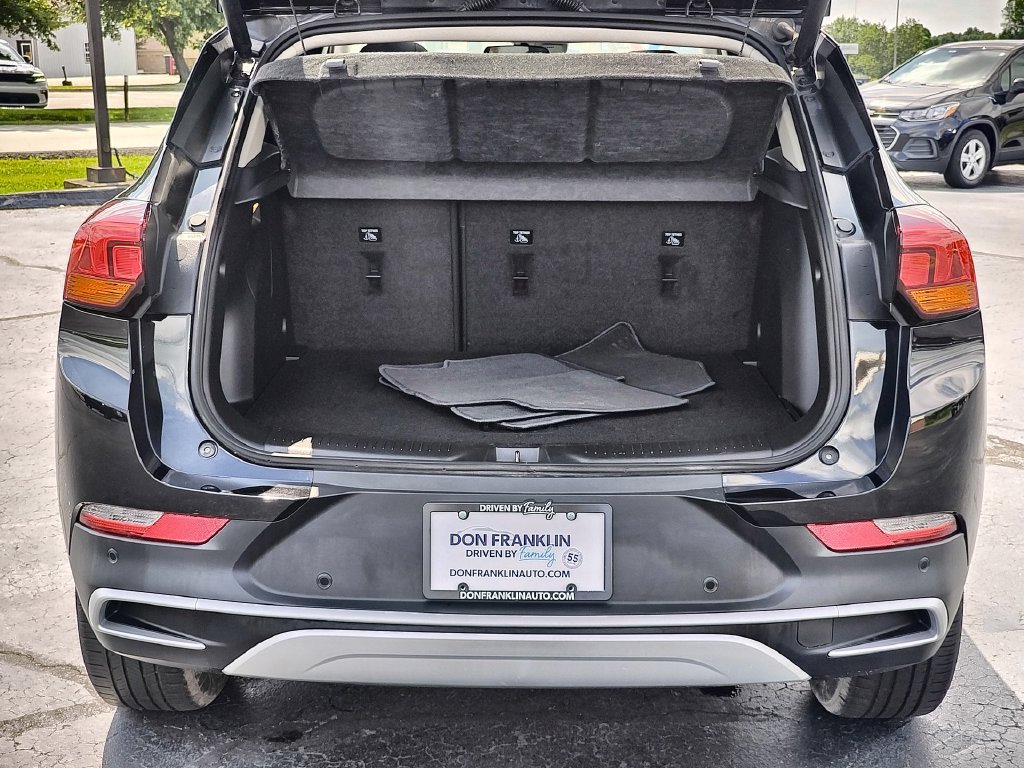 Used 2022 Black Buick Select image 24
