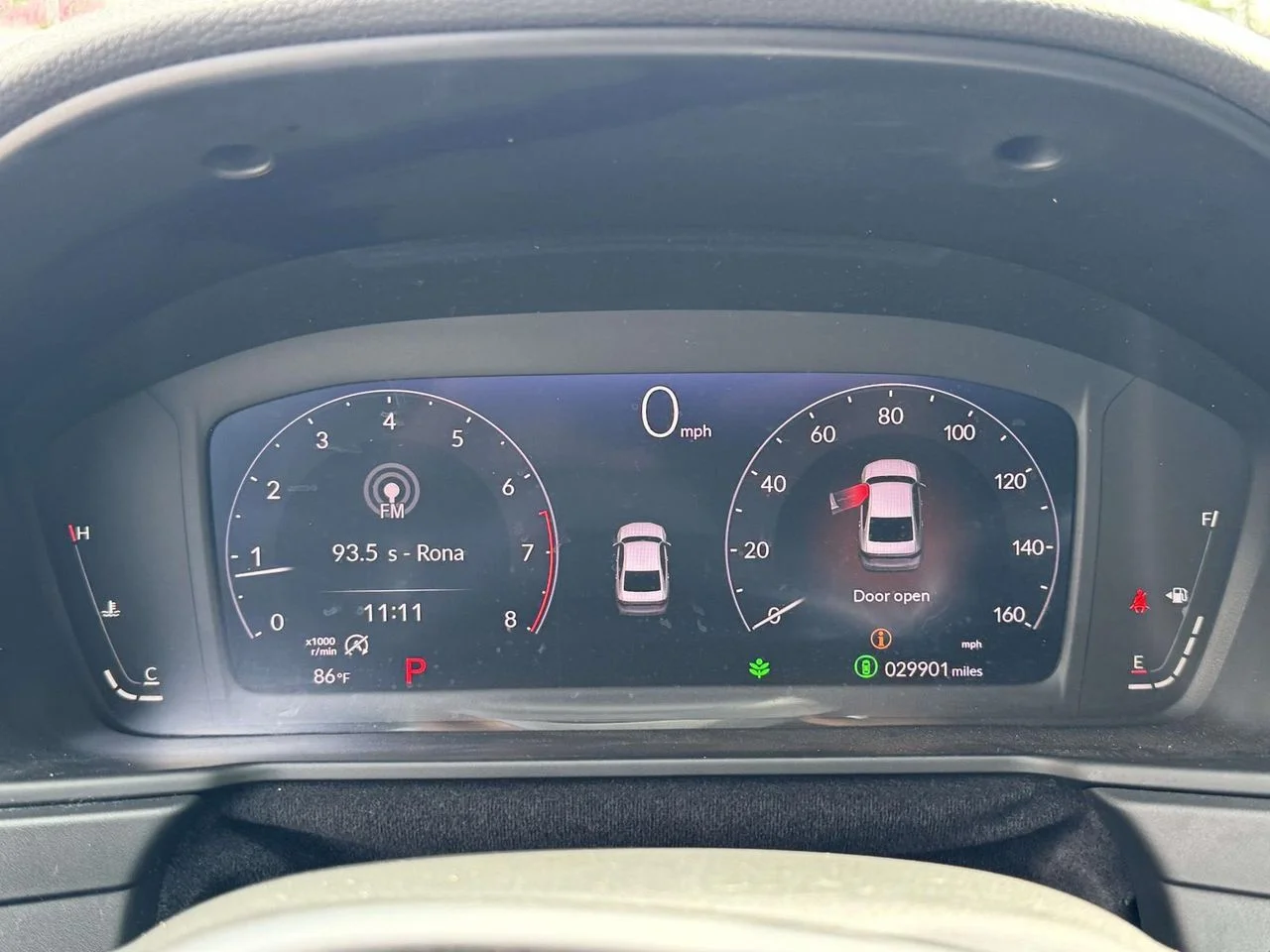 Used 2025 Solar Silver Metallic Honda SE image 30