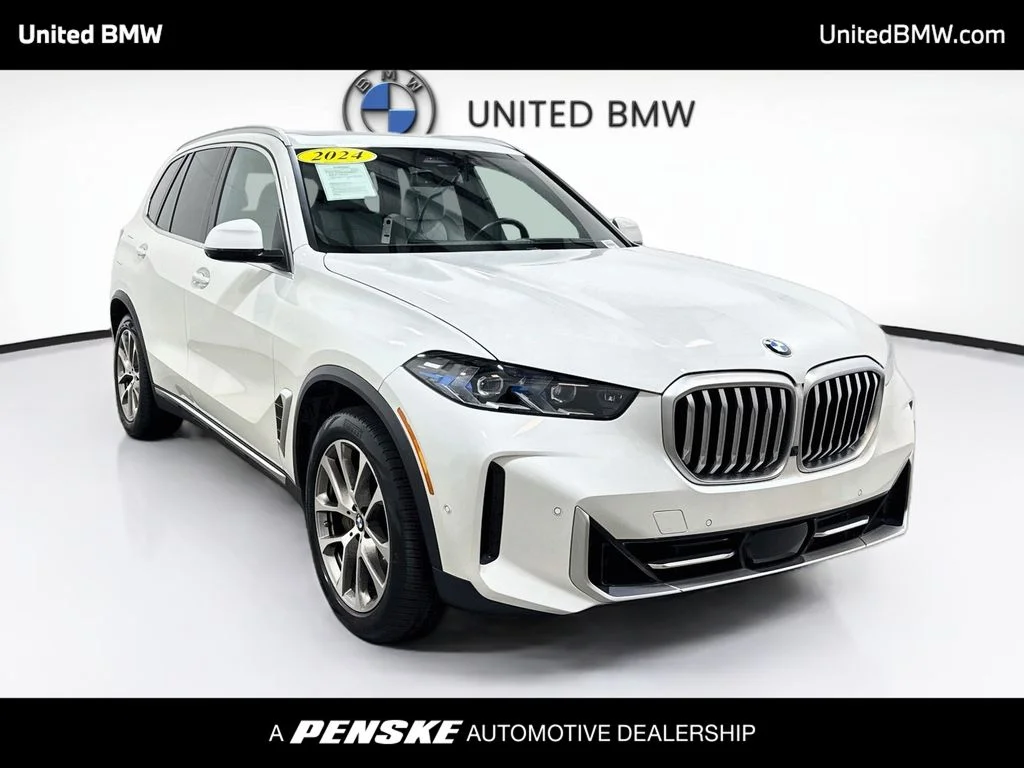 Certified Used 2024 Alpine White BMW sDrive40i image 3