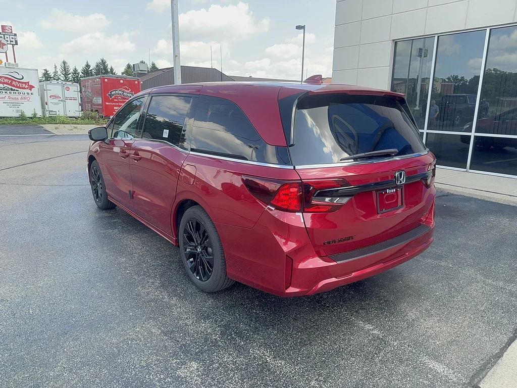 2026 Honda Odyssey Sport-L, photo 7 of 12