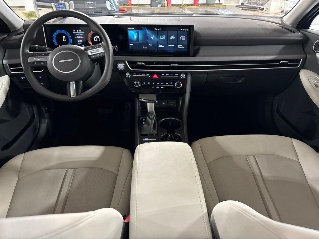 New 2026 Blue Hyundai SE image 10