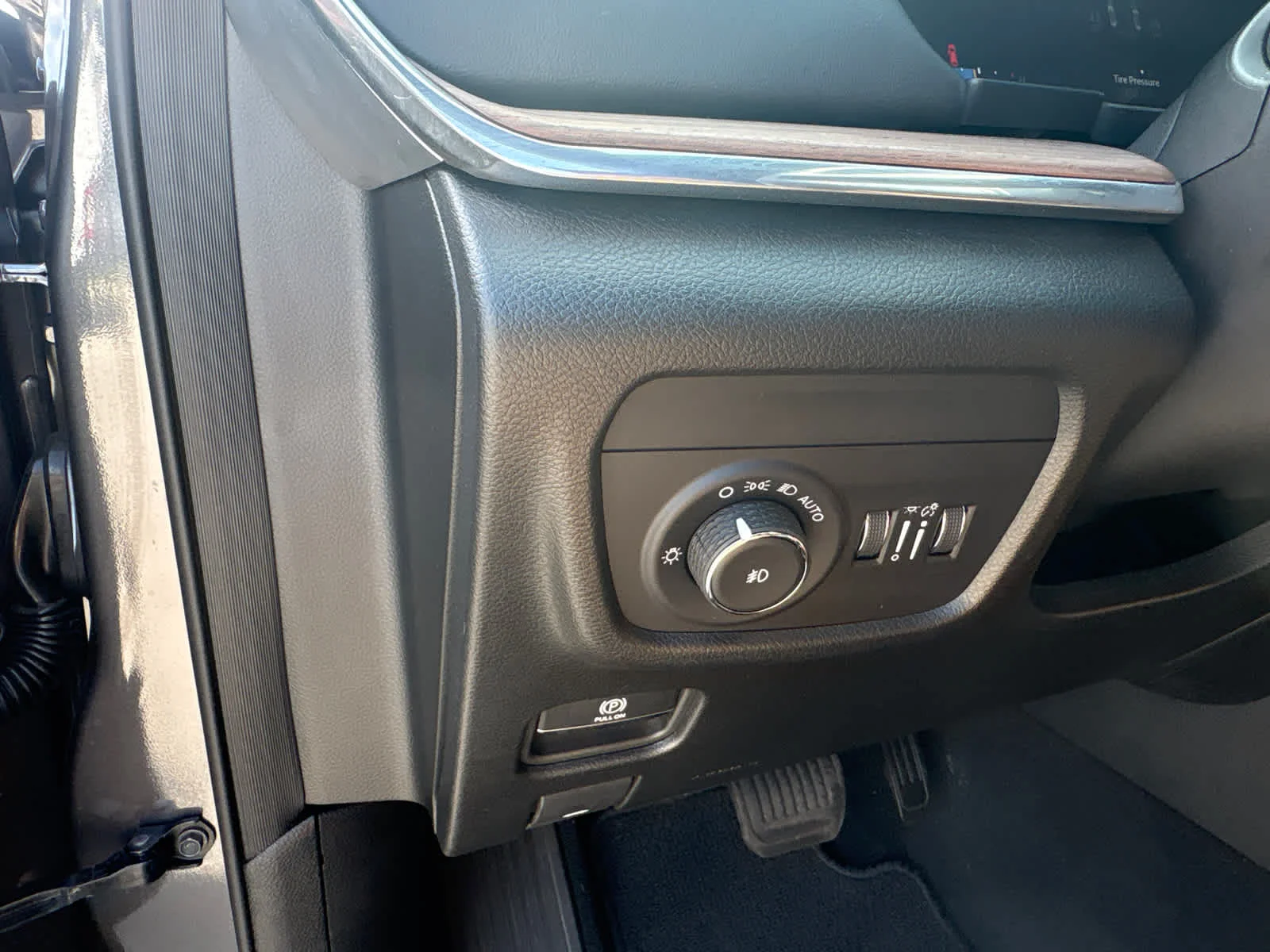 Used 2025 Baltic Gray Metallic Clearcoat Jeep Summit image 21