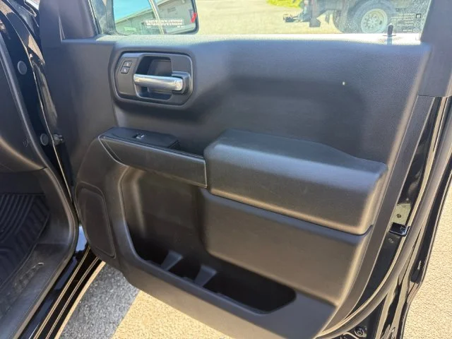 Used 2025 Onyx Black GMC Pro image 29