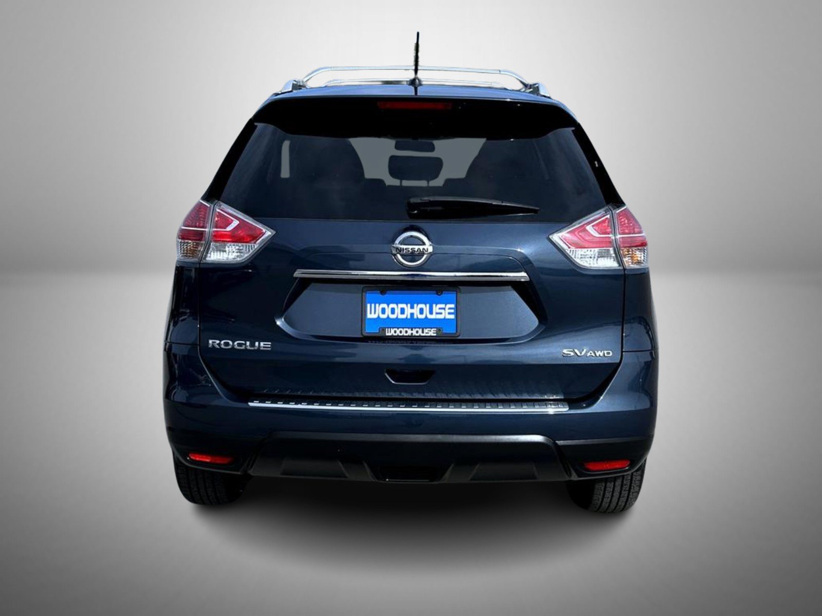 Used 2016 Blue Nissan SV image 6
