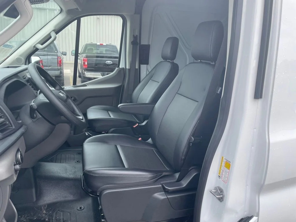 New 2026 Oxford White Ford Cargo Van image 13