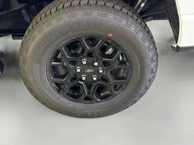 New 2026 Oxford White Ford XLT image 63