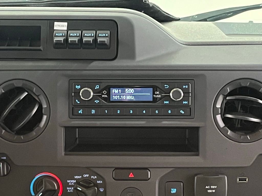 New 2026 White Ford Base image 19