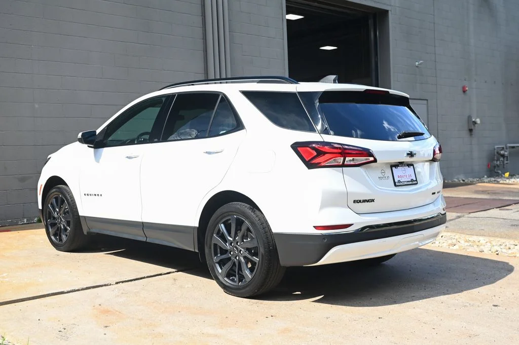 2022 Chevrolet Equinox RS - Photo 9