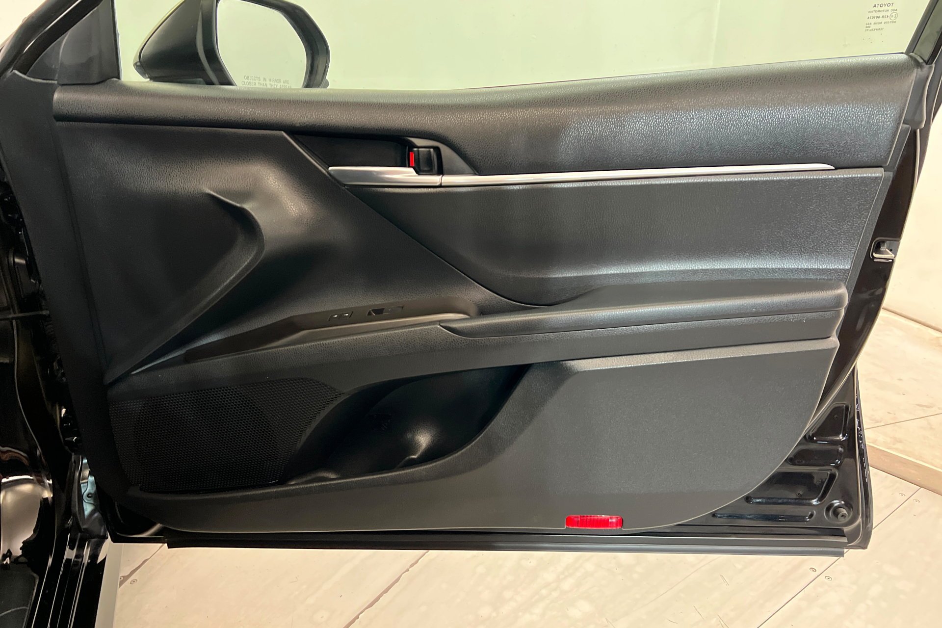 2022 Toyota Camry LE - Photo 23