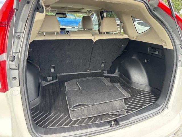 Used 2016  Honda Touring image 11